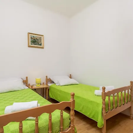 1 Bedroom Gorgeous In