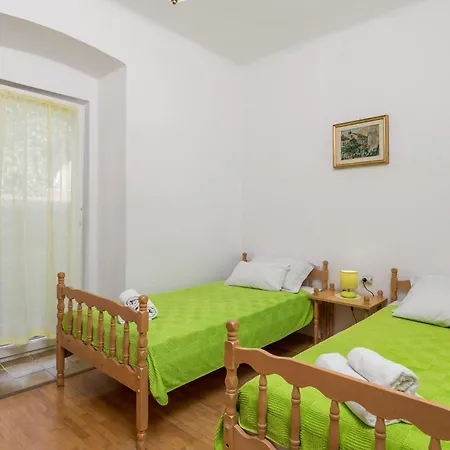 1 Bedroom Gorgeous In Appartement