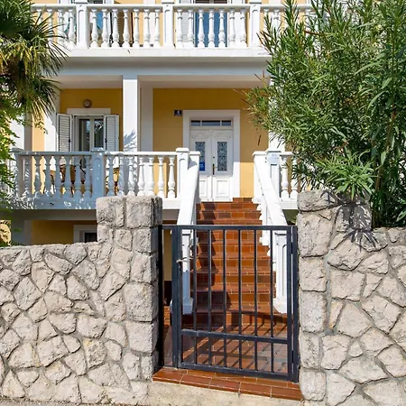 1 Bedroom Gorgeous In *