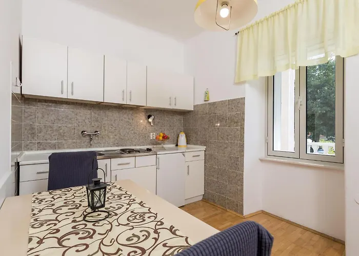 1 Bedroom Gorgeous In *
