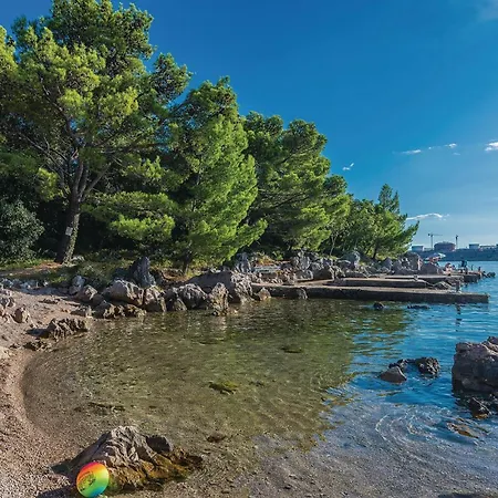 1 Bedroom Gorgeous In Lägenhet