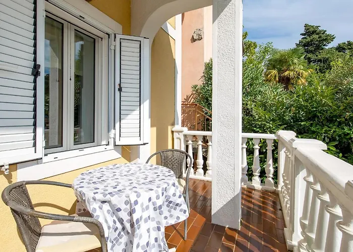 1 Bedroom Gorgeous In Daire