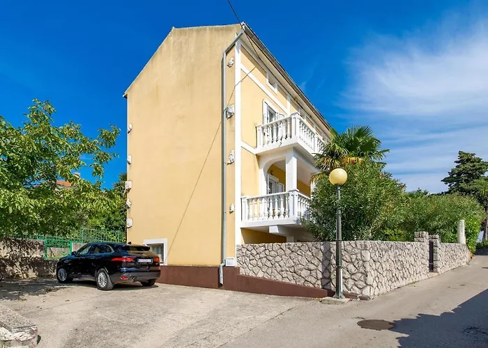 1 Bedroom Gorgeous In Daire
