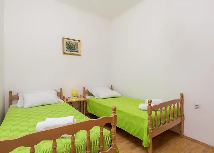 1 Bedroom Gorgeous In