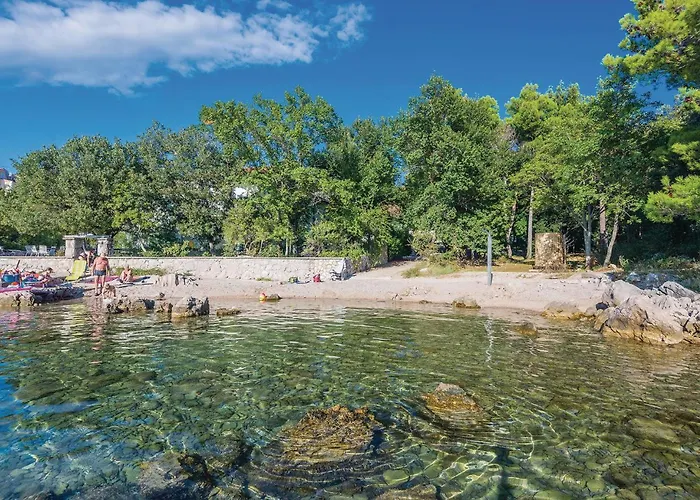 1 Bedroom Gorgeous In Omišalj